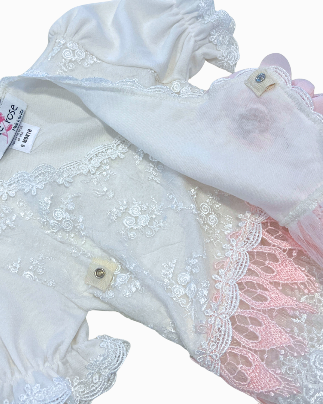 Aria 2pc White Lace w Pink Flower