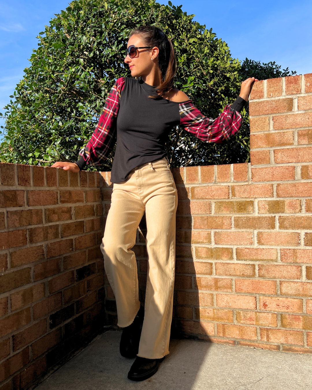 Black One Cold Shoulder w Wine Plaid Sleeve