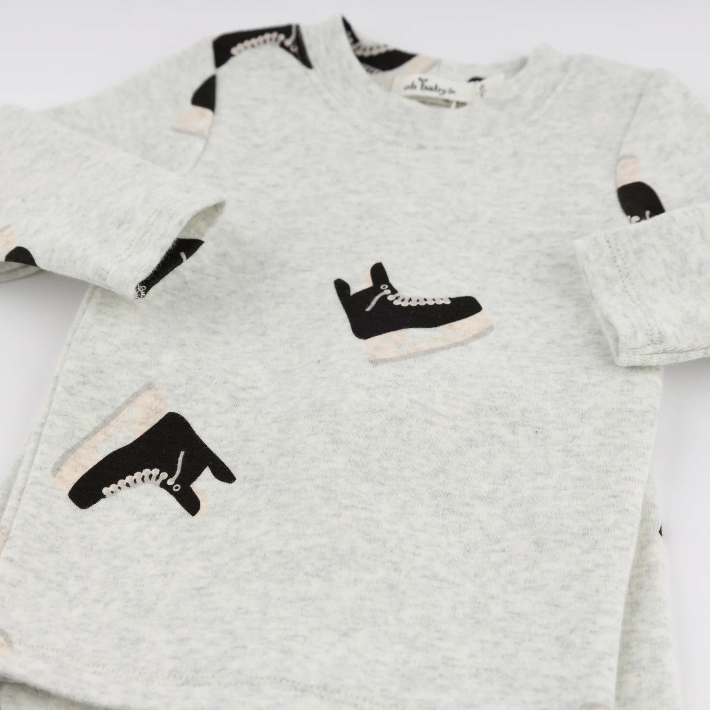 hockey baby outfit, hockey skates print toddler set, sporty baby clothes, boutique boy outfit hockey, heather grey hockey print set, athletic baby clothing set, newborn boy sporty outfit, toddler hockey lounge set, boutique hockey baby clothes, baby shower gift boy sporty