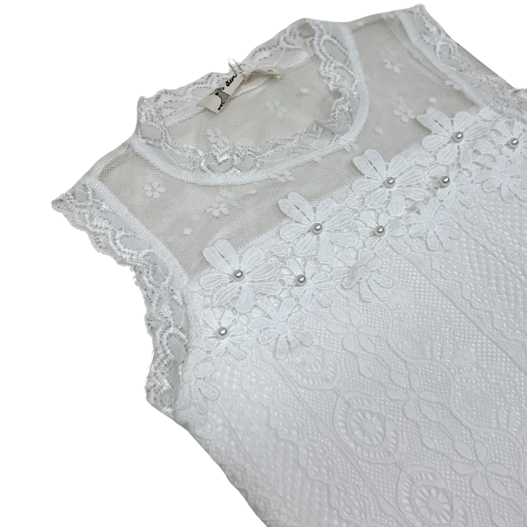 White Lace Tank w Flower and Pearl Detail on Chest