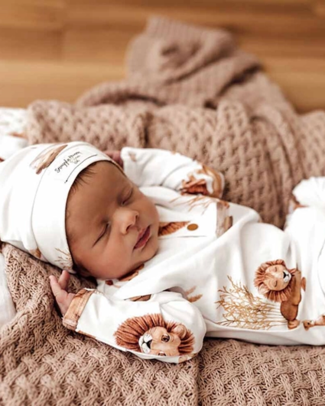 lion baby romper, organic cotton growsuit, safari print baby outfit, baby boy lion sleeper, boutique organic babywear, newborn lion romper, infant jungle print one piece, eco friendly baby clothes, baby shower lion gift, toddler safari themed romper
