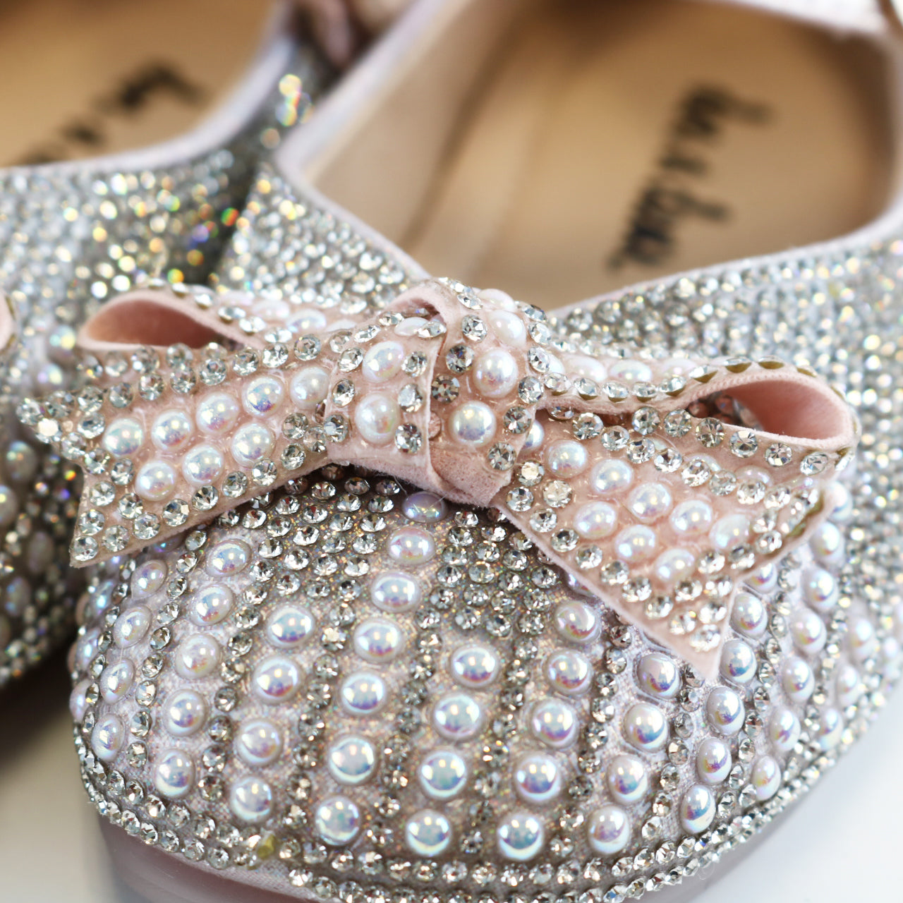Pearl & Rhinestone w Bow
