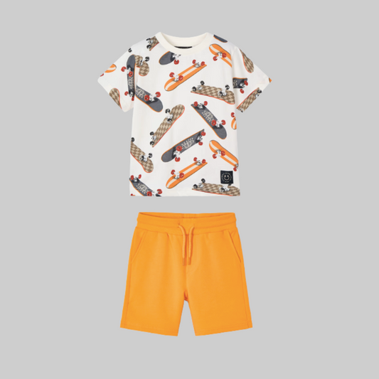 2pc Skateboard Tee w Charcoal Shorts