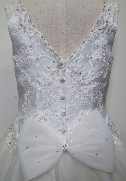 Cassandra - Beaded lace and tulle bottom w bow in back