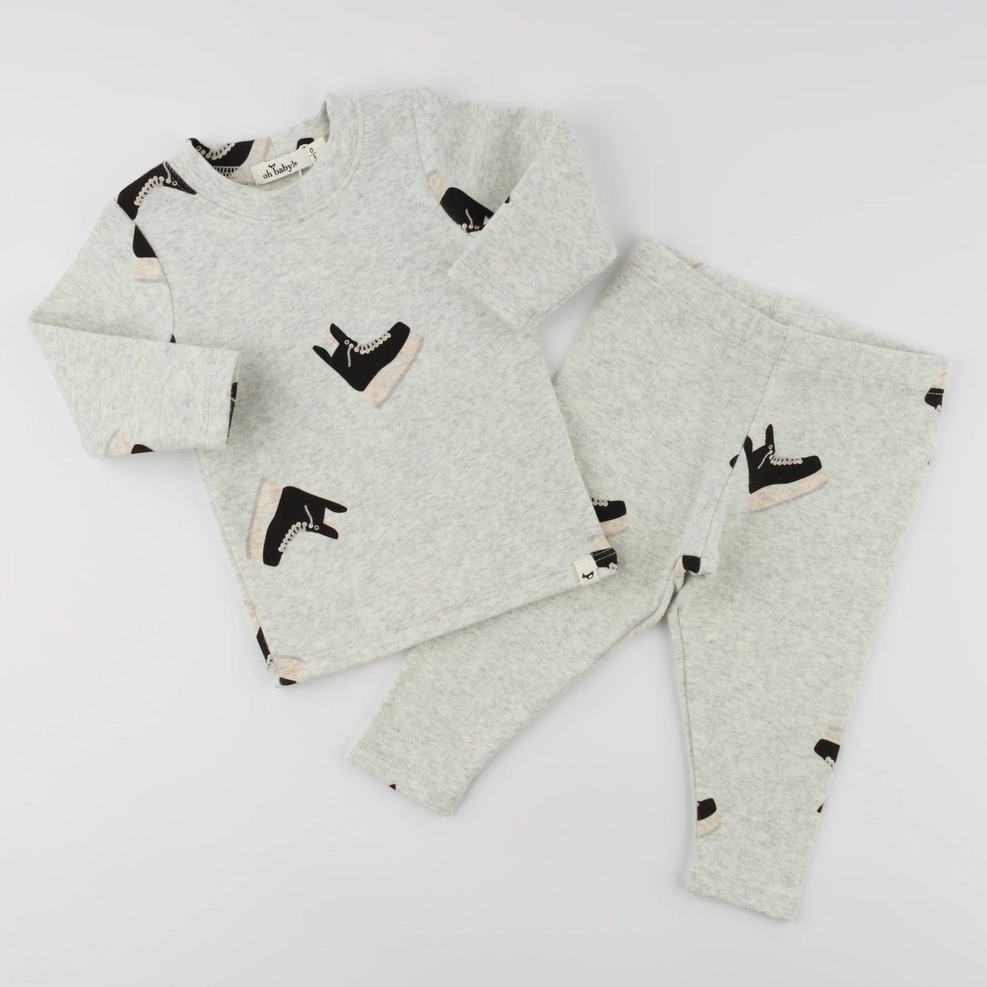 hockey baby outfit, hockey skates print toddler set, sporty baby clothes, boutique boy outfit hockey, heather grey hockey print set, athletic baby clothing set, newborn boy sporty outfit, toddler hockey lounge set, boutique hockey baby clothes, baby shower gift boy sporty