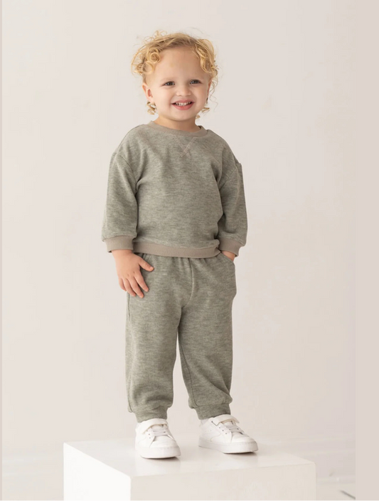 Miles pant set, kids jogger set, toddler jogger outfit, boutique kids loungewear, heathered knit kids set, unisex kids pant set, baby jogger set, toddler matching outfit, boutique toddler clothing, everyday kids outfit, back to school, school outfits, pre-k clothing