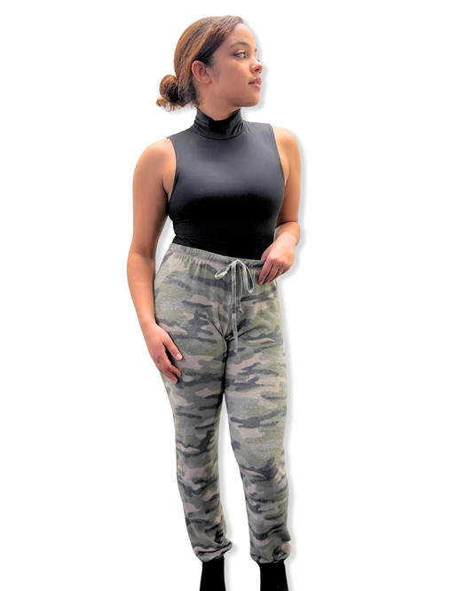 camo jogger sweatpants Expressions Boutique NY, women’s elastic cuff joggers, cozy boutique lounge pants, drawstring camo pants, trendy casual streetwear