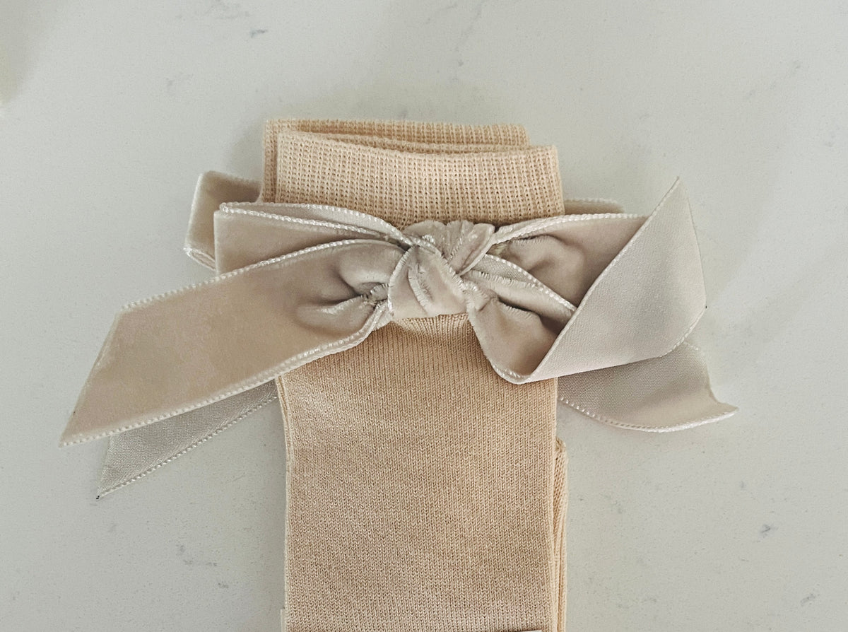 Meia Pata Knee High Socks with Knot Velvet Bow | Girls’ Dress Socks & Boutique Accessories