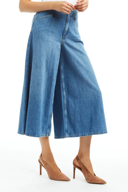 Denim Culotte w Back Waist Buckle