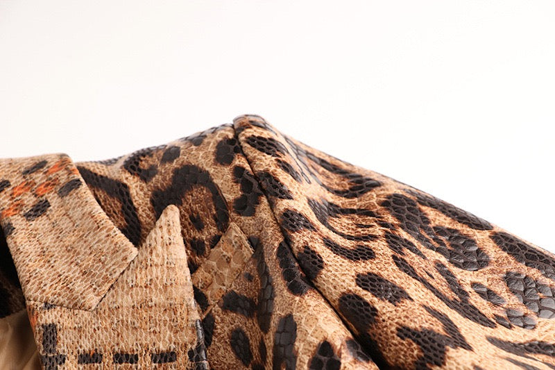 Stylish Leopard Blazer