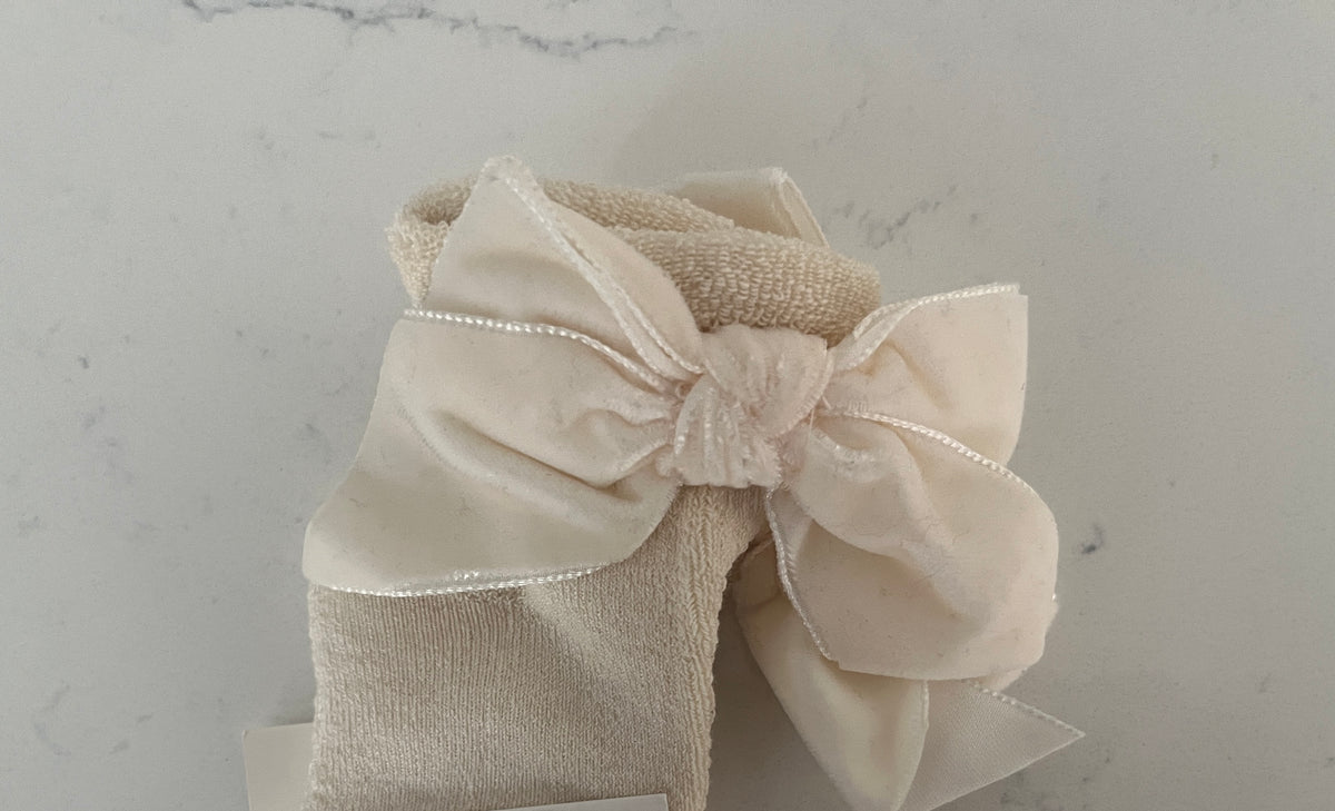 Meia Pata Pink Socks with Velvet Baby Shoes | Baby Girls’ Dress Socks & Boutique Accessories
