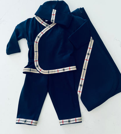 Sippy's babes 4pc Navy Set w 80 Beige Trim w blanket