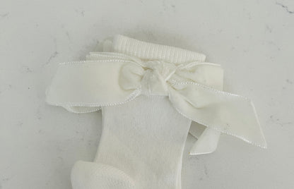Meia Pata Knee High Socks with Knot Velvet Bow | Girls’ Dress Socks & Boutique Accessories