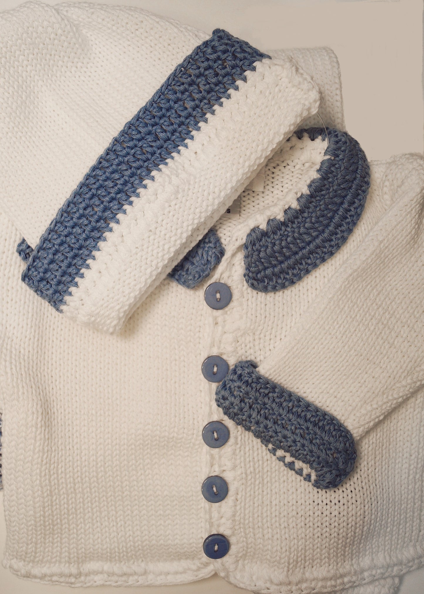 2pc White Cotton Sweater w Collar & Cuff