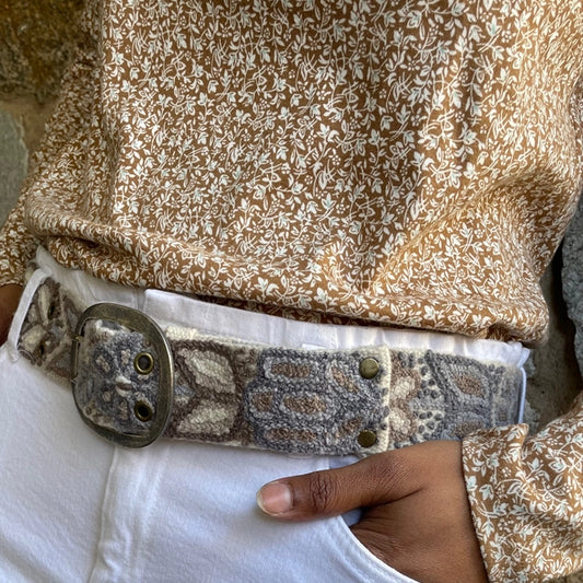 embroidered wool belt, neutral floral belt, boho chic accessories, artisan wool belt, boutique embroidered belt, vintage style belt, handmade embroidered belt, statement waist belt, unique bohemian belt, woven texture belt, boutique women’s accessories, artisan fashion belt